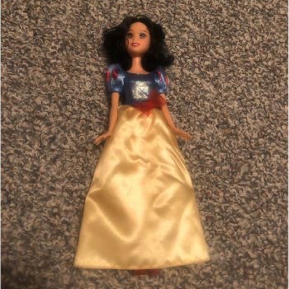 Full Set of Like New Disney Princess Barbie Dolls - Picture 2 of 10